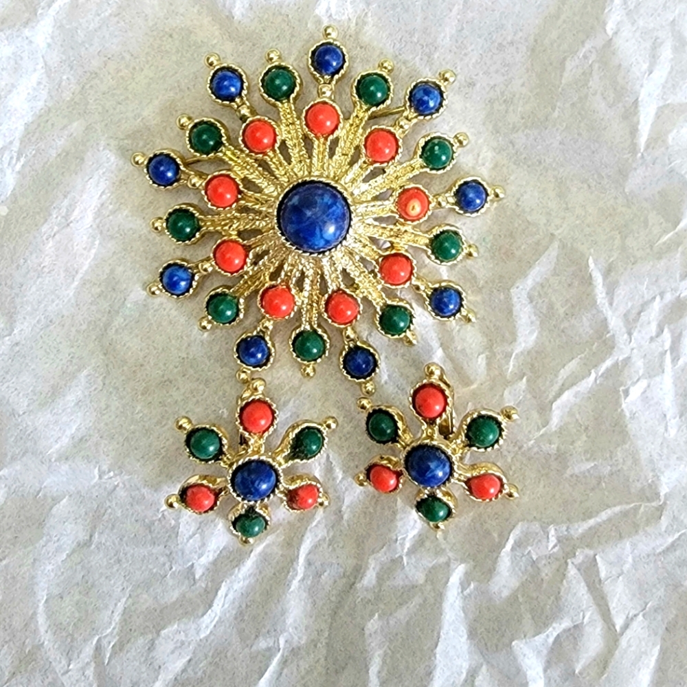 Vintage Sarah Coventry Carnival Brooch and Clip-on Earrings Set
